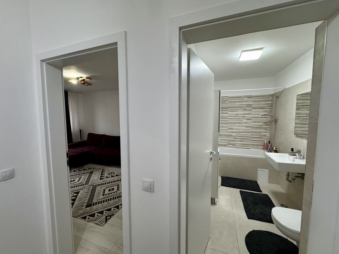 Apartament cu 2 camere, decomandat, in Tractorul - Poză 4