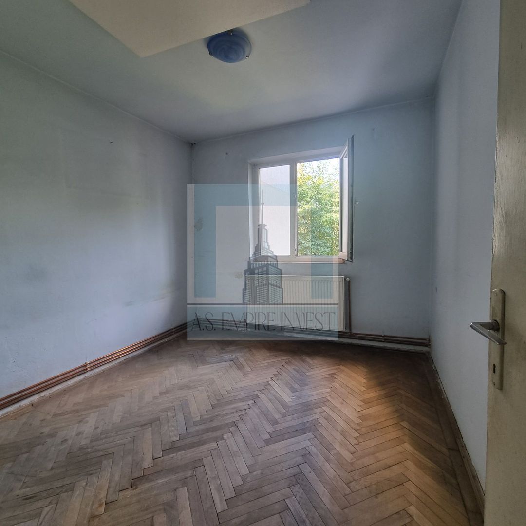 Apartament 3 camere semidecomandat ,etaj 1 - zona Vlahuta. - Poză 4