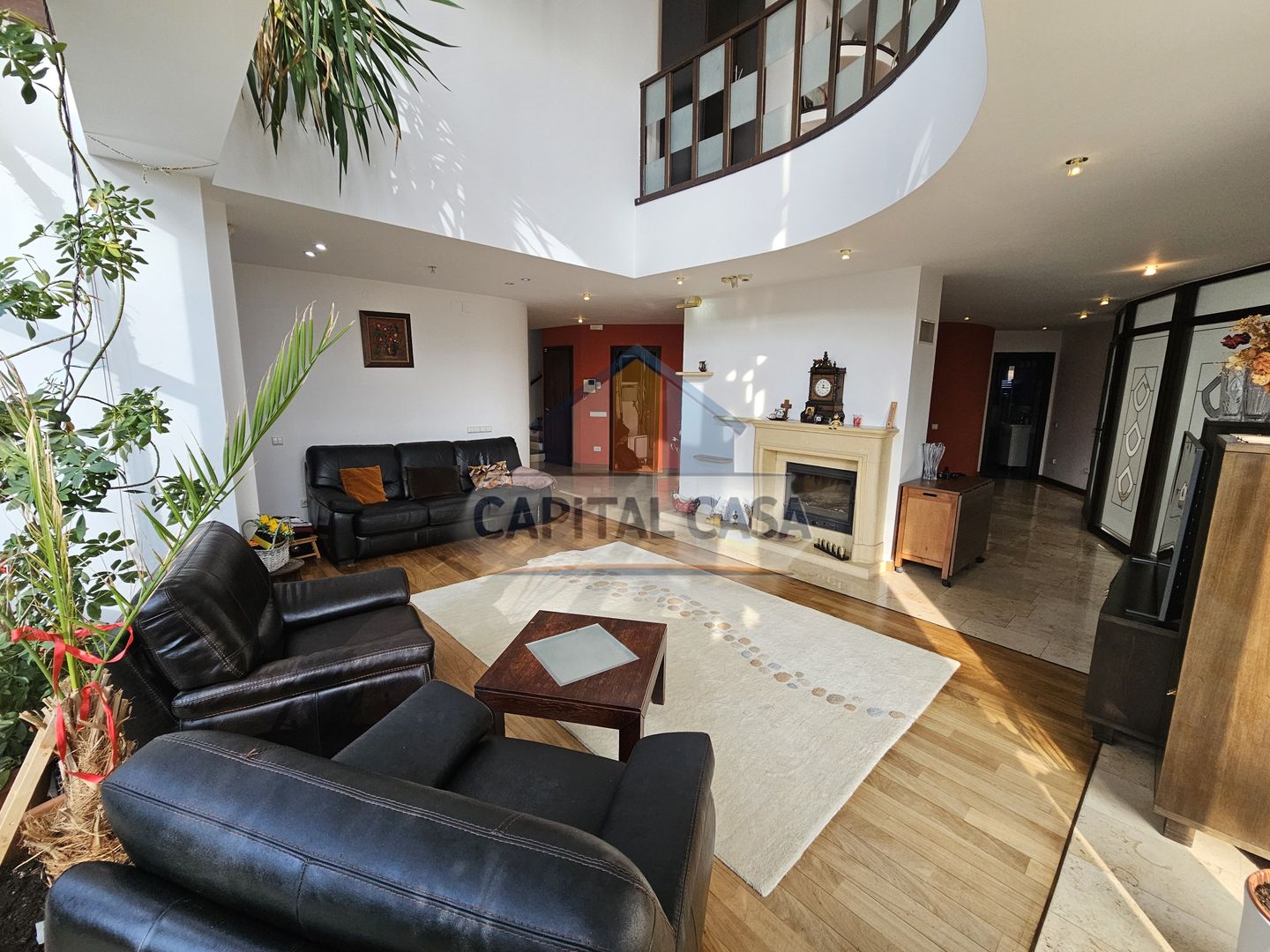 ​Vilă de Lux Unică în Ploiești | 690 mp Utili | Piscină Interioară - Poză 2