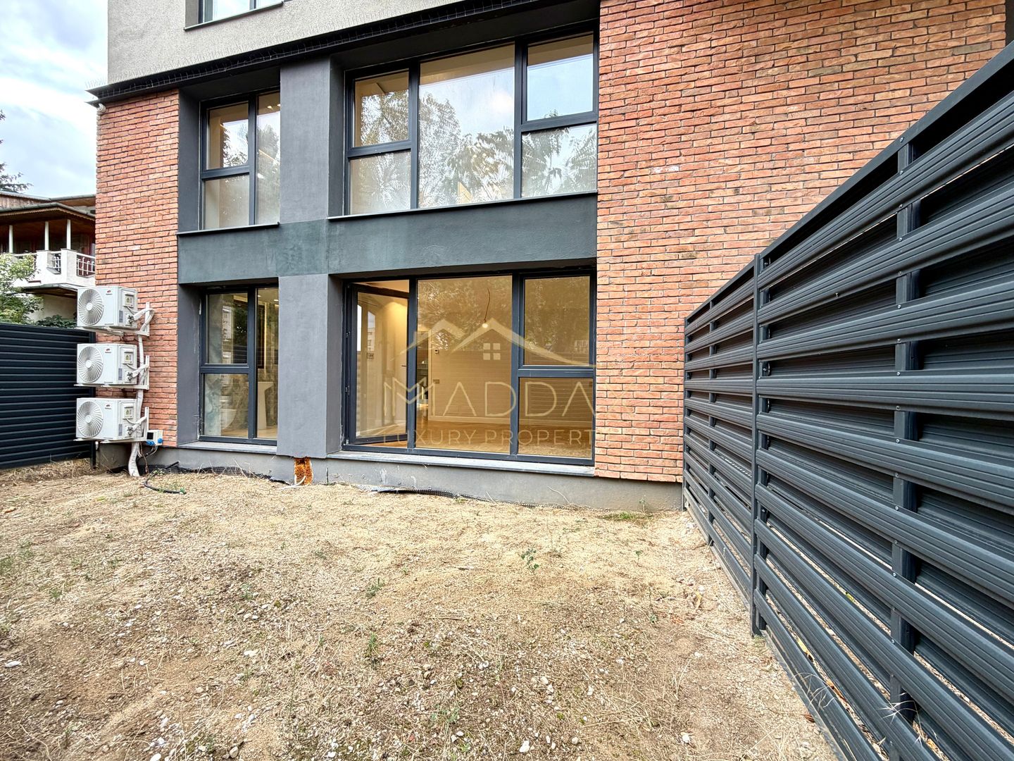 Duplex 4 camere cu gradina //  200 mp + curte 150mp // Straulesti - Poză 41