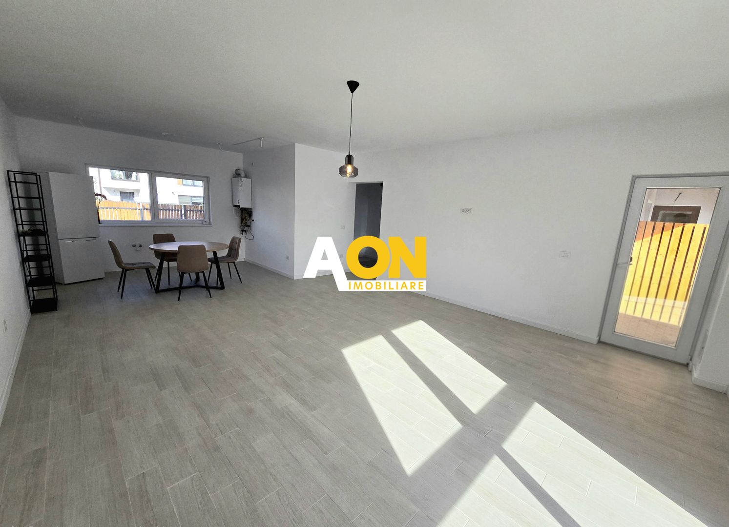 1/2 Duplex, 4 Camere, Ultrafinisat, Zona Alba - Micești - Poză 5