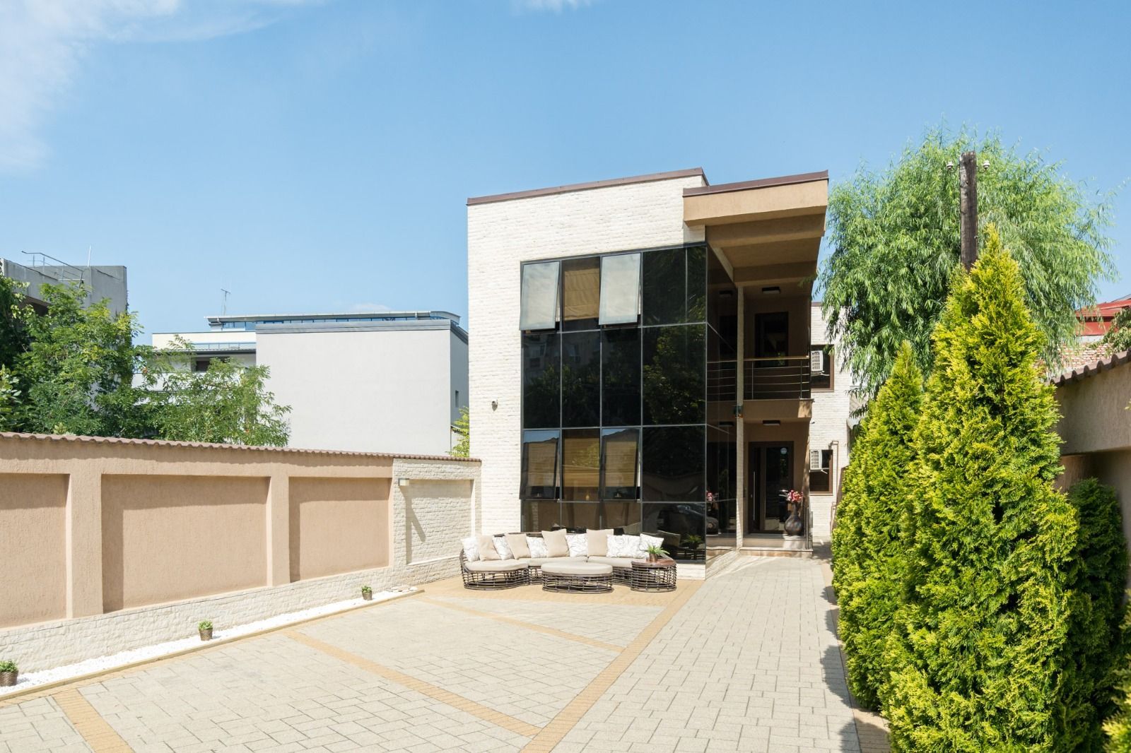 Vilă design spectaculos 120mp 8 parcări Resedinta sau Office - Poză 1