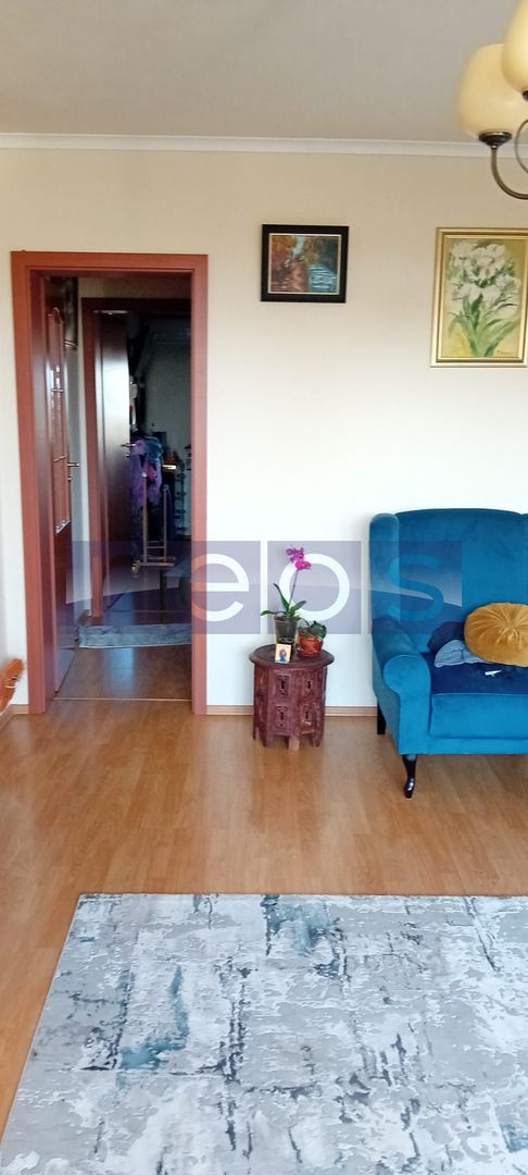 DE VÂNZARE APARTAMENT CU 3 CAMERE | ZONA DOMENII + BOXA - Poză 2