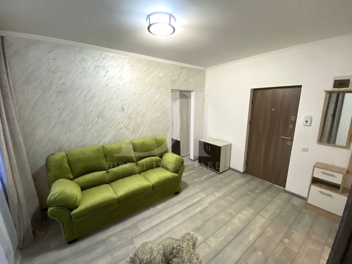 Apartament la cheie / etaj intermediar / Zona Terra - Poză 1