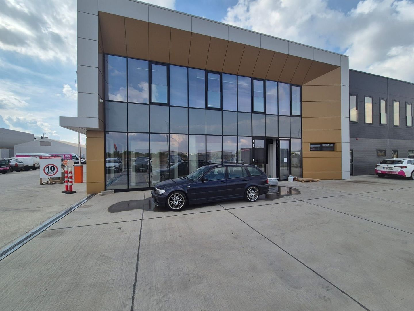 De inchiriat Hală Premium Nouă (470 mp) - Chiajna-Ilfov - Poză 1