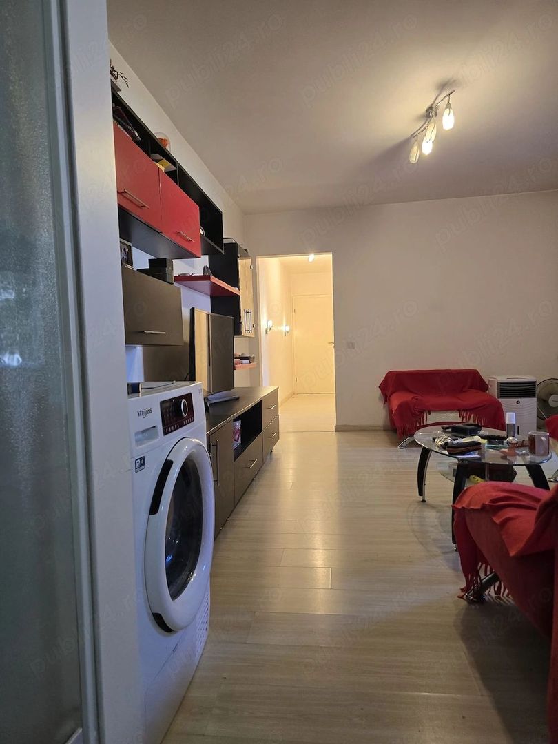 vand apartament 3 camere Circumvalatiunii  Favorit amenajat centrala - Poză 2