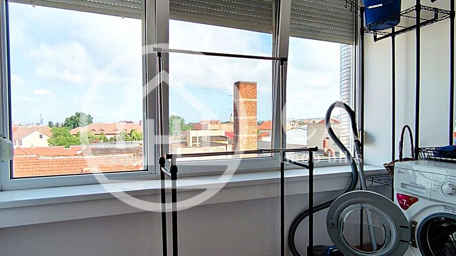 Apartament de închiriat cu 4 camere si terasa, Ultracentral, Oradea - Poză 17