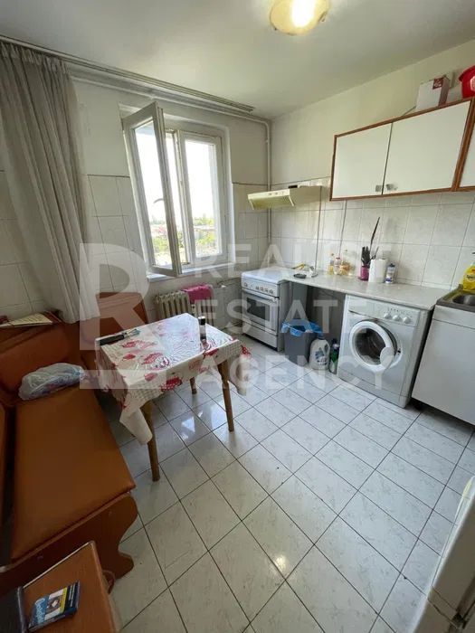 Vânzare, apartament cu 2 camere în zona Drumul Taberei - Poză 1