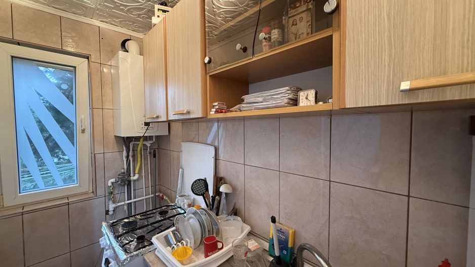 Garsonieră 24 mp - renovată, mobilată și utilată complet - Campina - Poză 7