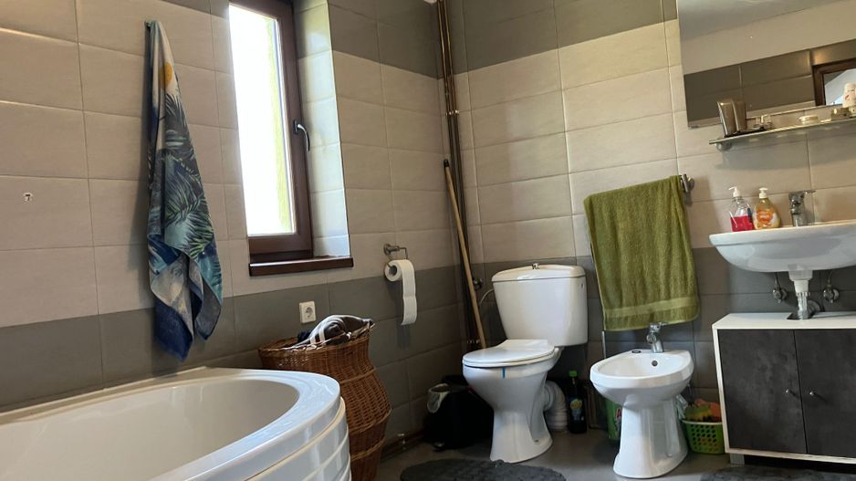 Casa in zona Lunca Marcusului - Poză 16