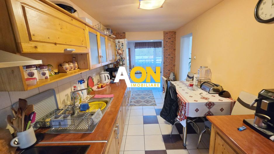 Casă cu 4 camere cu garaj, teren 619 mp, Alba Iulia - zona Micești - Poză 9