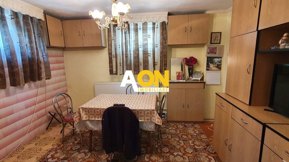 Casa cu 4 camere, garaj, teren 791 mp, zona Schit - Poză 14