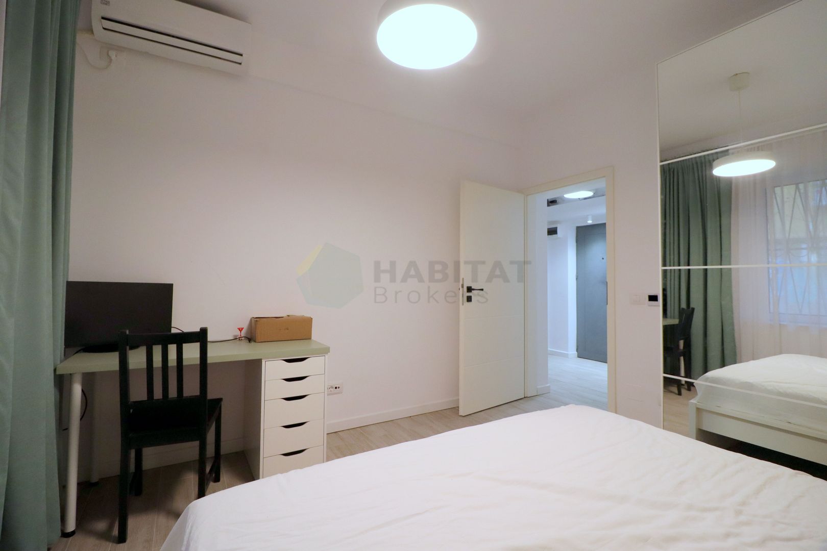 Renovat, incalzire in pardoseala, zona linistita, - Poză 13