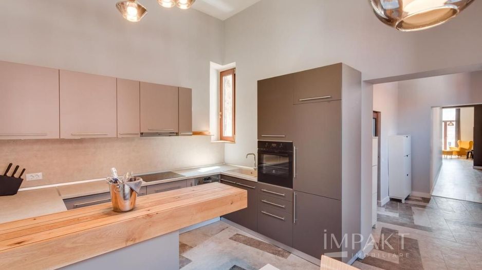 Apartament 3 camere ultrafinisat in zona Centrala - Poză 12