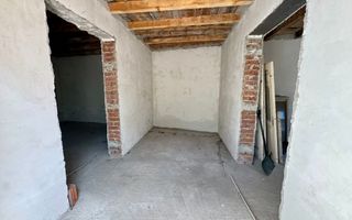 OPORTUNITATE RARA - imobil central, multifunctional, curte PROPRIE - Poză 13