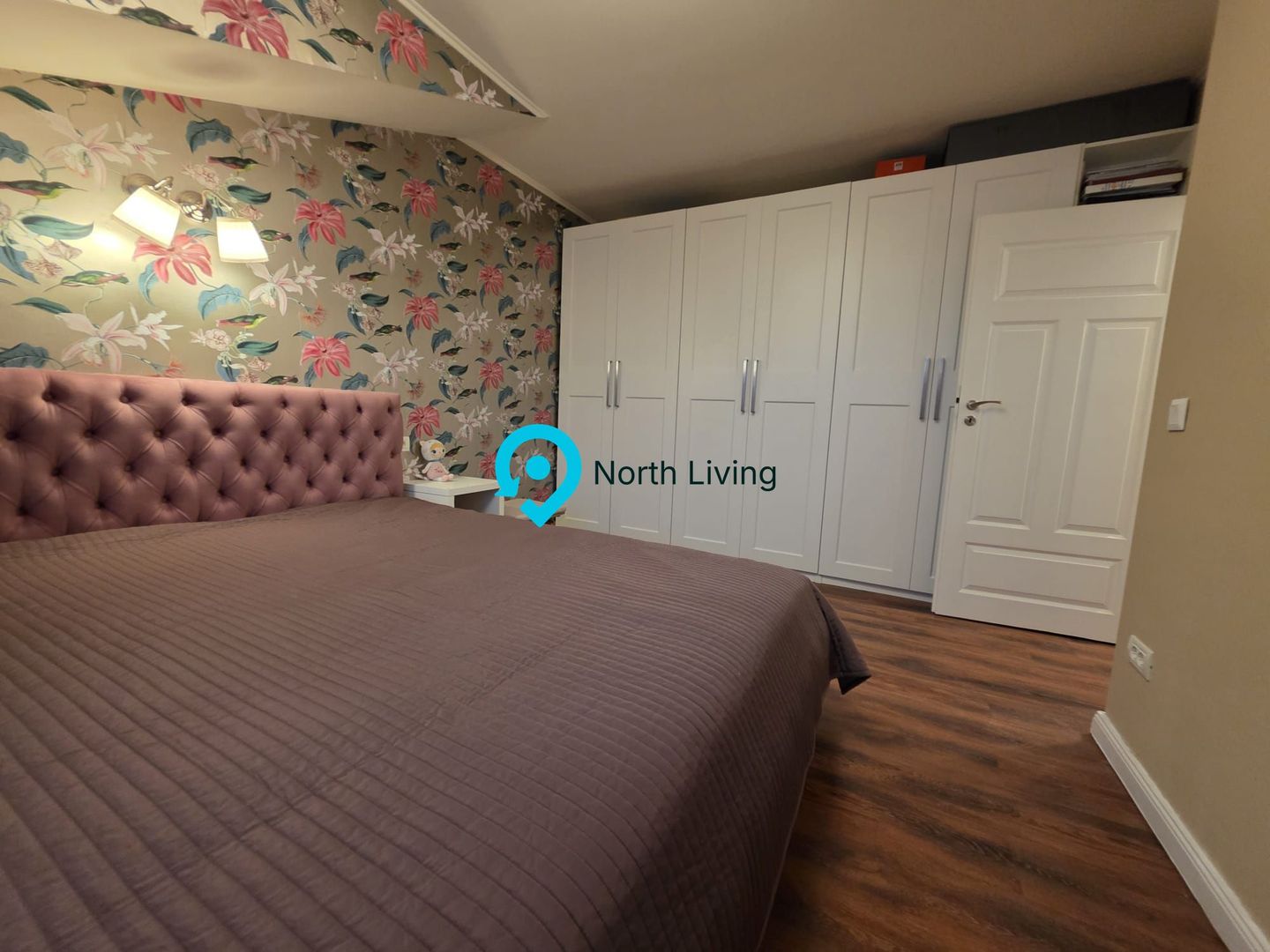 Casa 4 camere + curte 300 mp Tunari - Poză 4