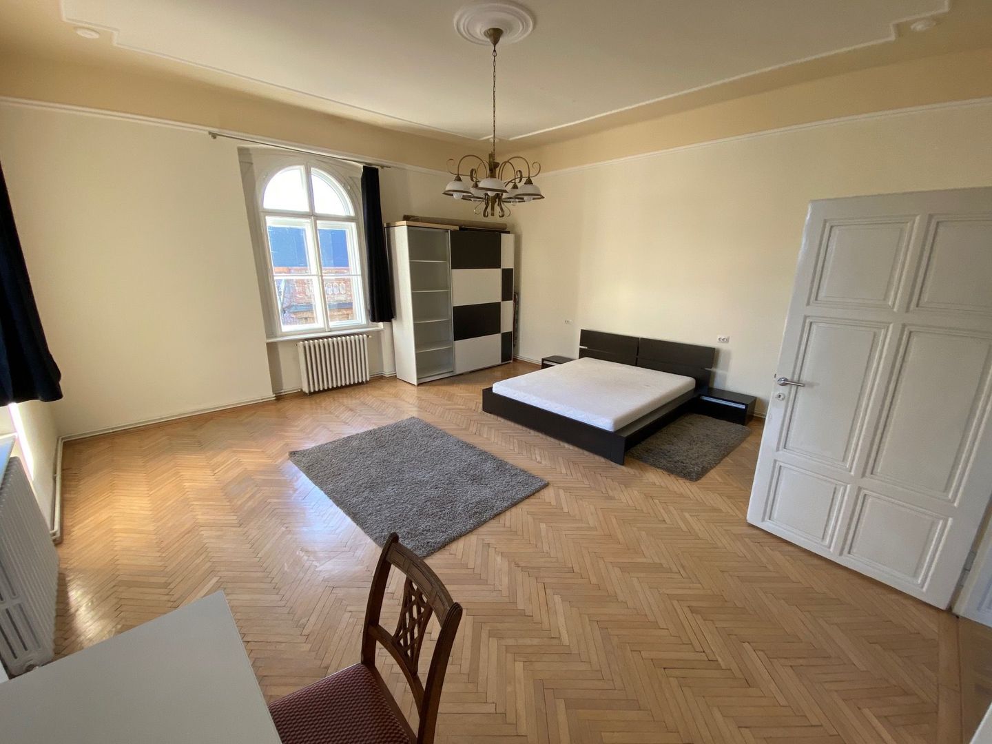 Apartament 3 rooms close to Medicina and Piata Libertatii - Poză 4