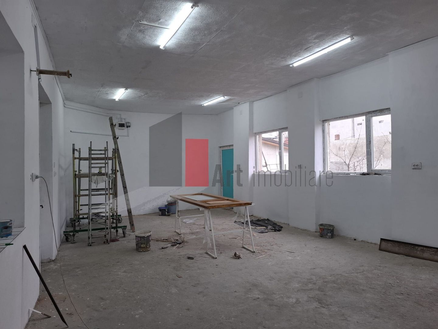 Spatiul "MADANON" , pozitie accesibila, parter - Poză 1