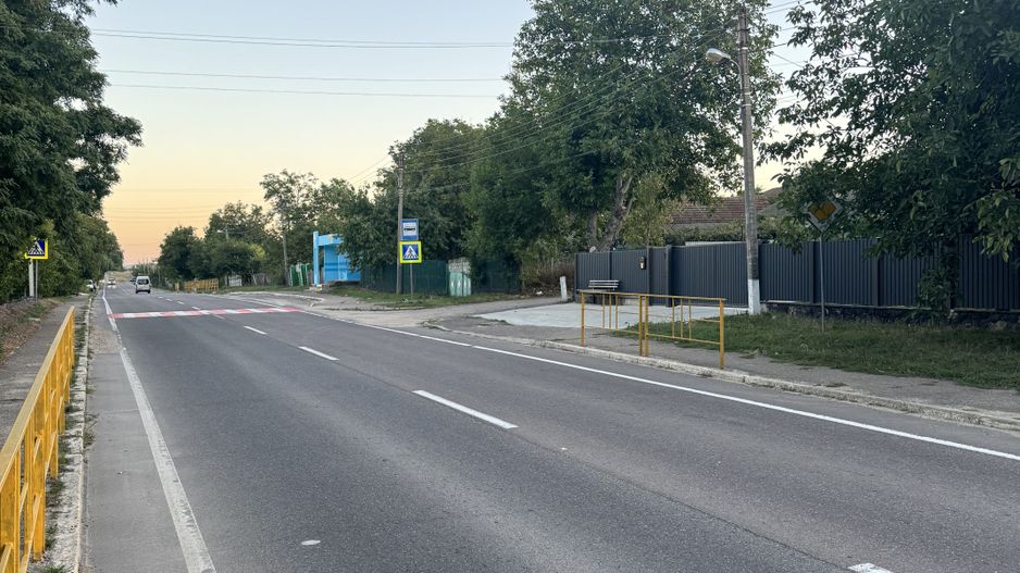 Spațiu Comercial prima linie. Step-Soci, drum Național R20. - Poză 1