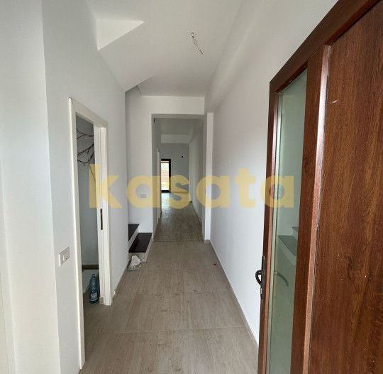 Super pret I Casa tip duplex P+1 I 4 camere I 3 bai I Balotesti - Poză 6
