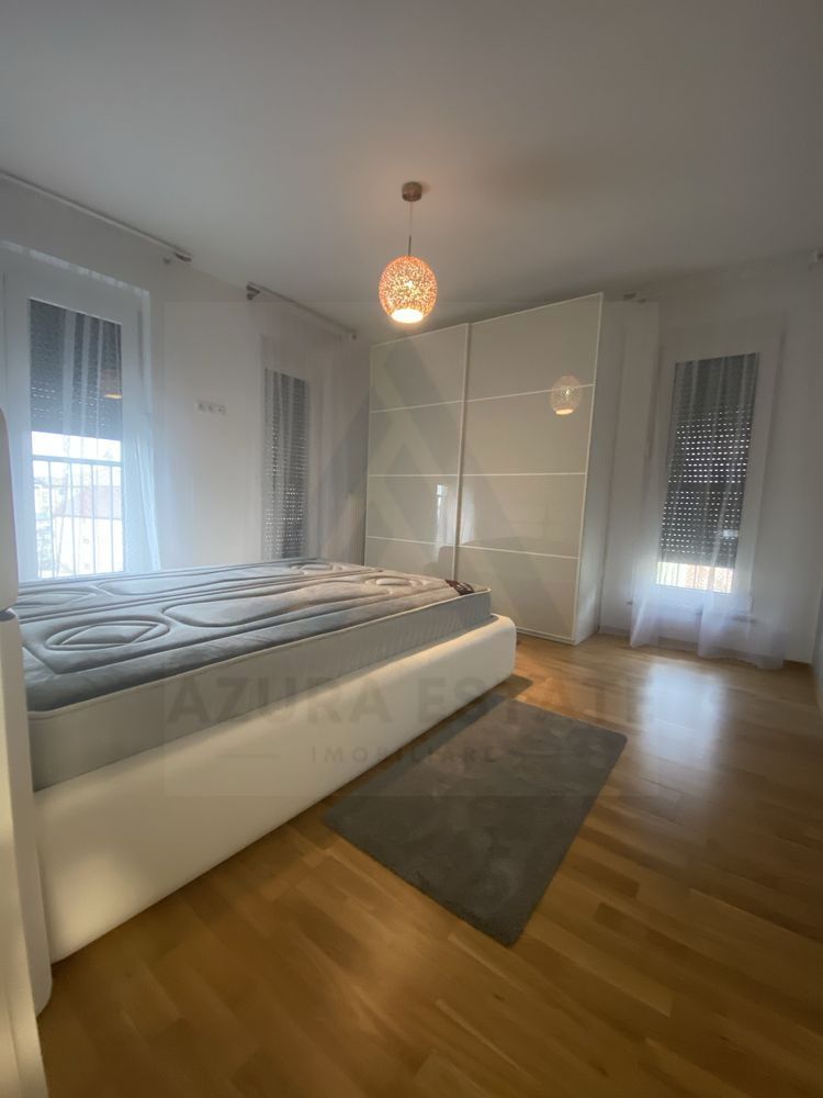 Apartament 3 camere 2 dormitoare 2 bai si balcon zona Strand - Poză 3