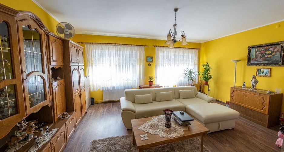 De vânzare casă cu etaj - Poză 6