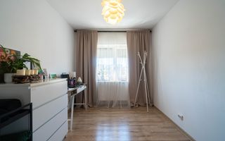 Apartament 5 camere Vlaicu – Renovat, 2 băi, centrală proprie - Poză 7