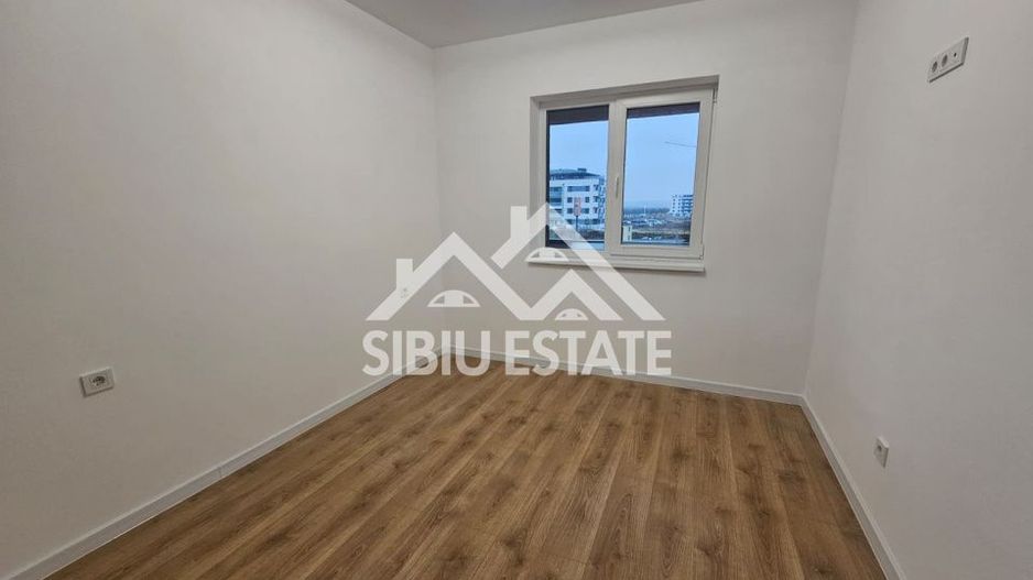 Apartament 3 camere decomanadate Calea Surii Mici - Poză 4