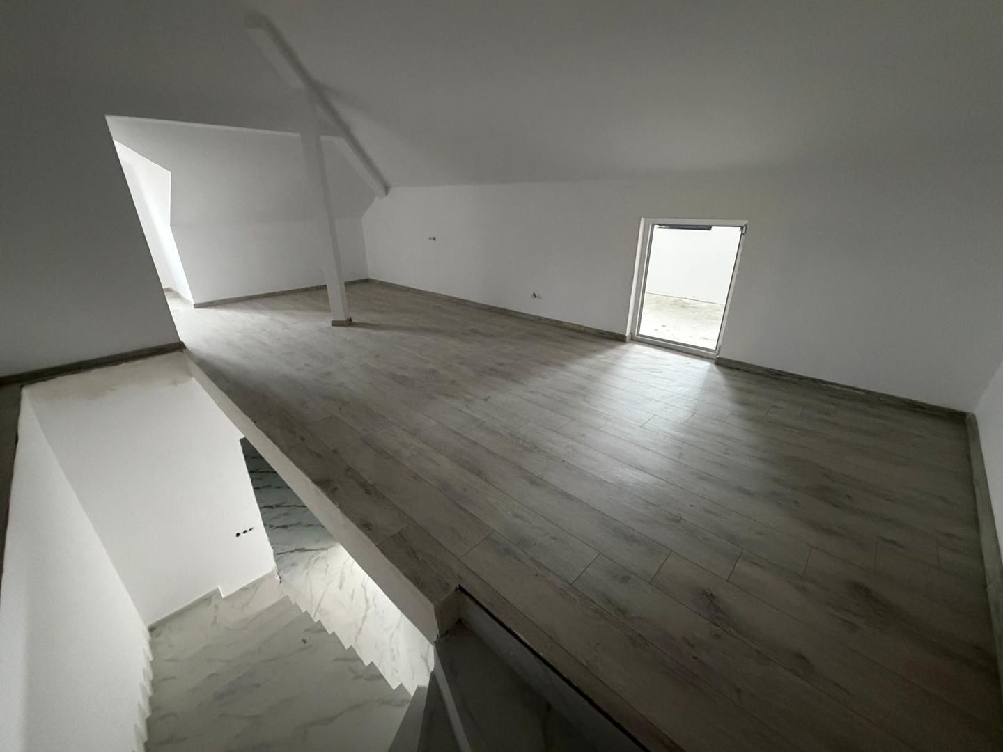 CASA TIP CUB BRAGADIRU, INCALZIRE PARDOSEALA, TEREN 185 MP, COMIS 0% - Poză 10