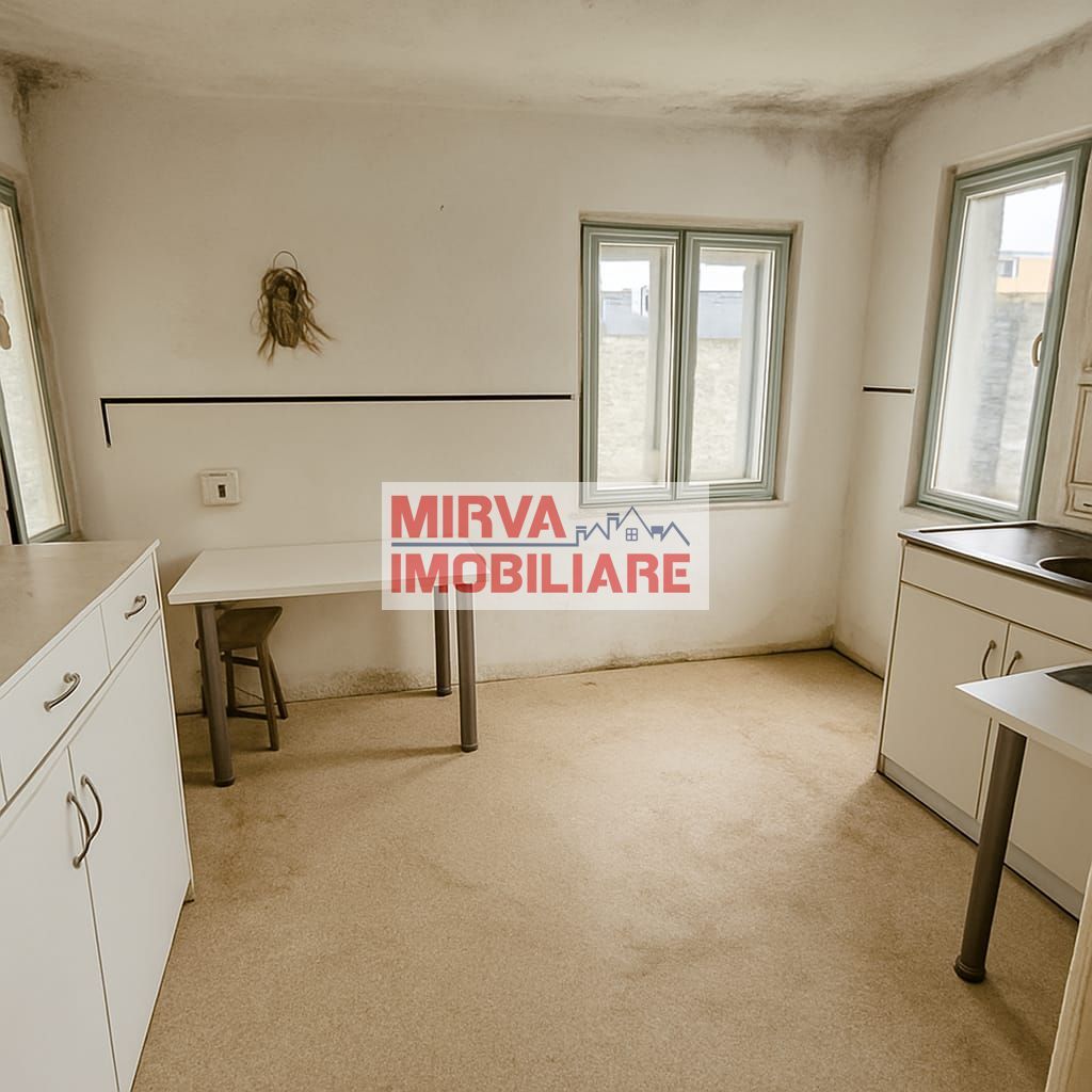 🏡 Casă interbelică cu dublu potențial – Zona Cantacuzino, Ploiești - Poză 12