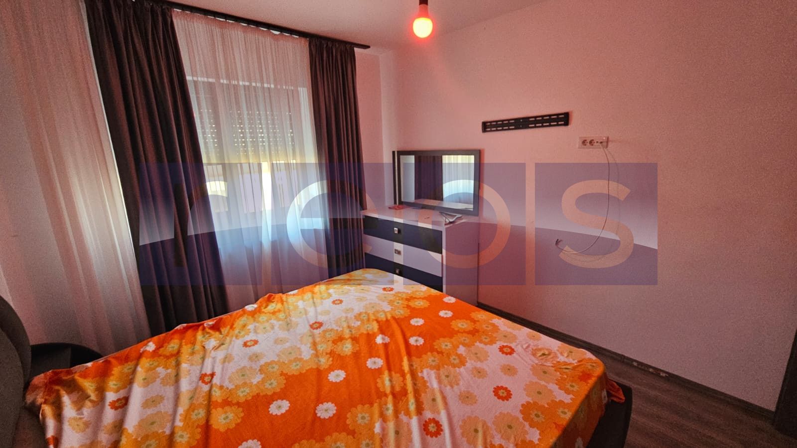 DE VANZARE 2 CAMERE  PRELUNGIREA GHENCEA-ZONA CARTIER LATIN - Poză 4