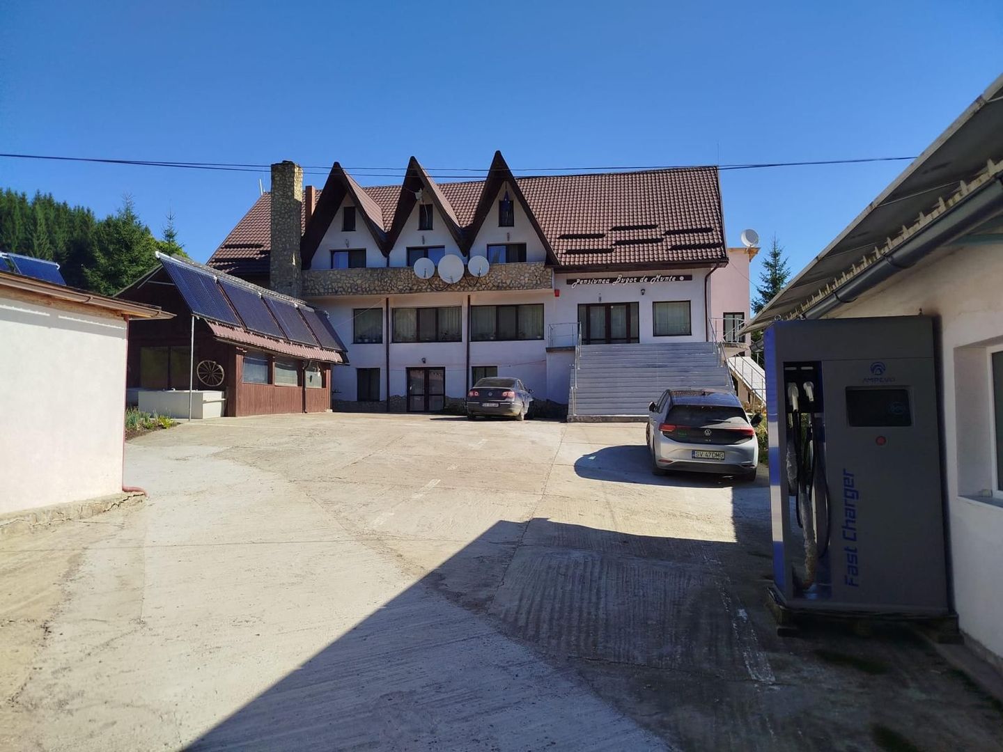 Pensiune + fermă piscicolă (sturion/caviar) | Saru Dornei/Sarisor - Poză 23