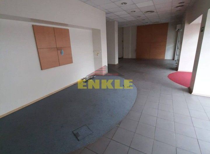 Inchiriez Spatiu Comercial 130 mp utili, central, 1700 euro Negociabil - Poză 1