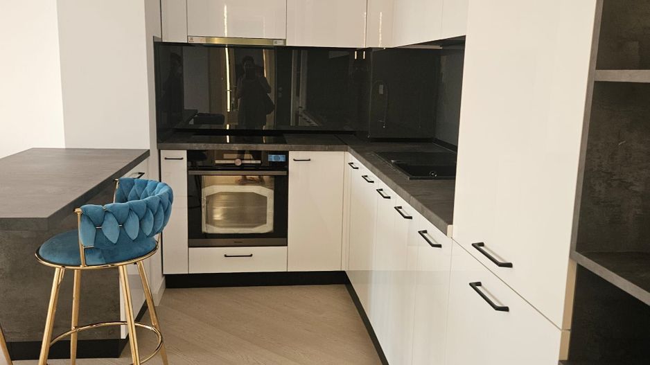 INCHIRIERE DOUA CAMERE CORTINA NORTH ZONA PIPIERA - Poză 3