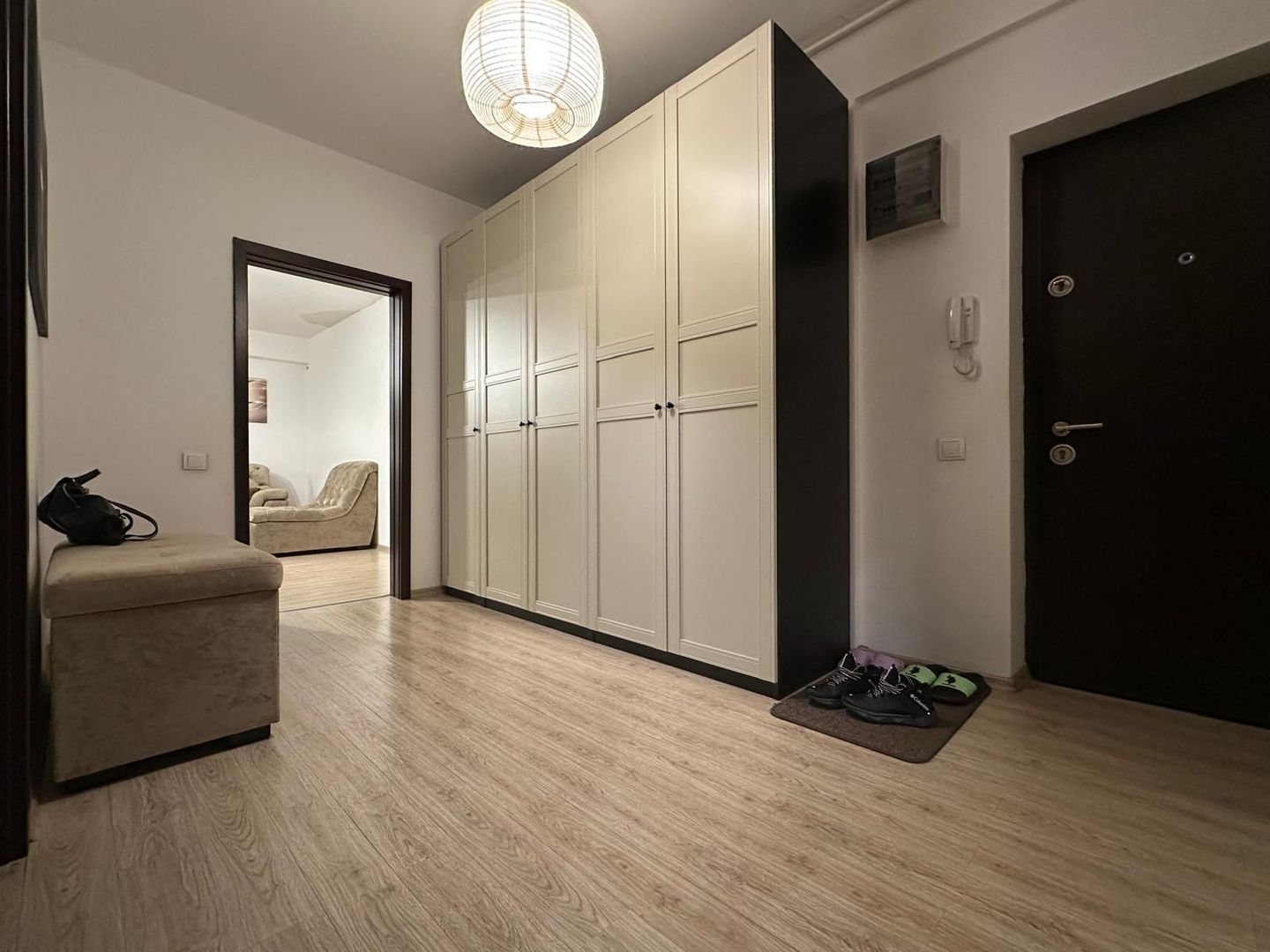 Confort, spațiu și liniște – apartament 3 camere, etaj 1 - Poză 3