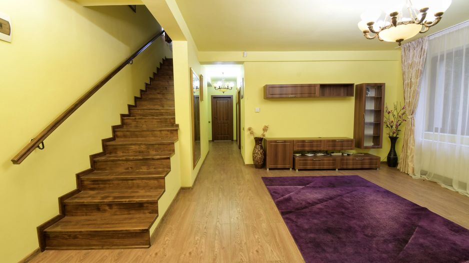 Casa cu 5 camere de inchiriat, zona Becas - Poză 5