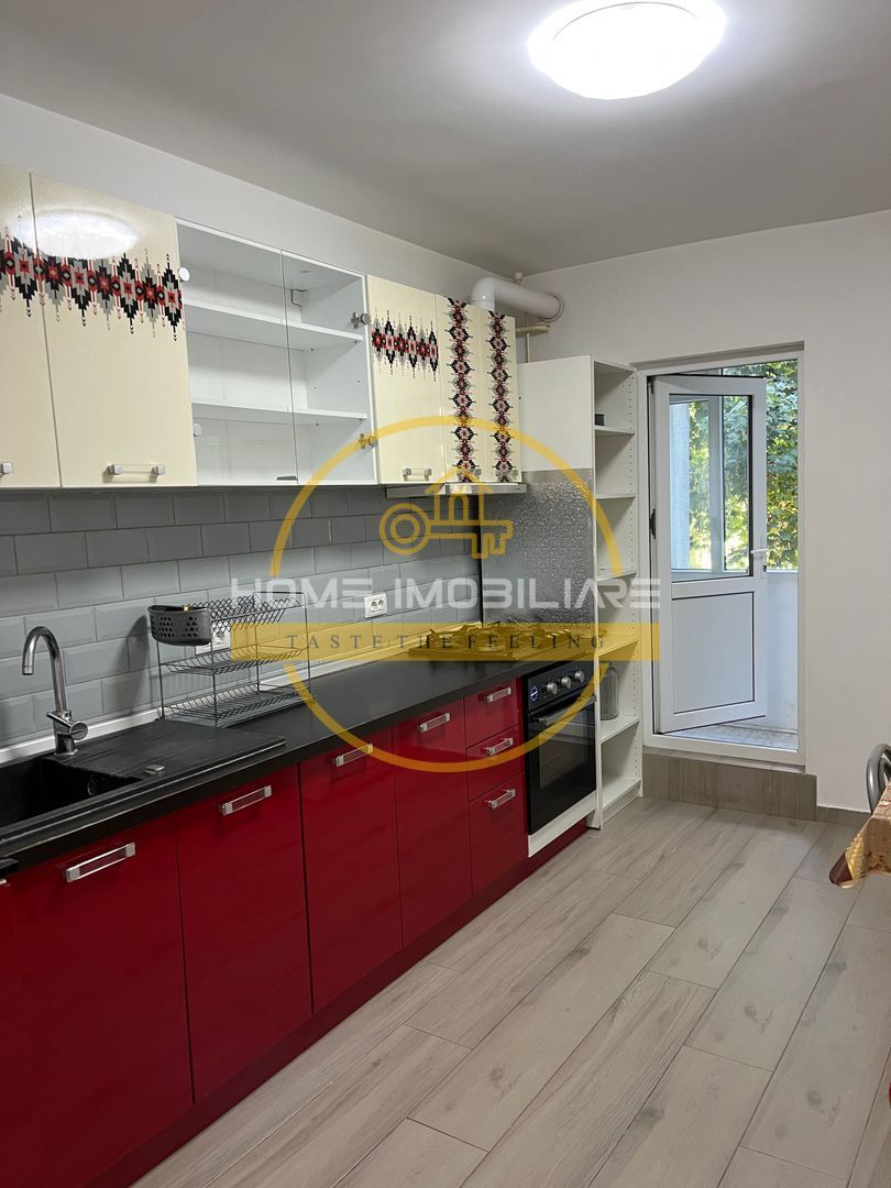 Apartament de inchiriat cu 3 camere Etajul2 / 63mp/ zona Palas Mall - Poză 5