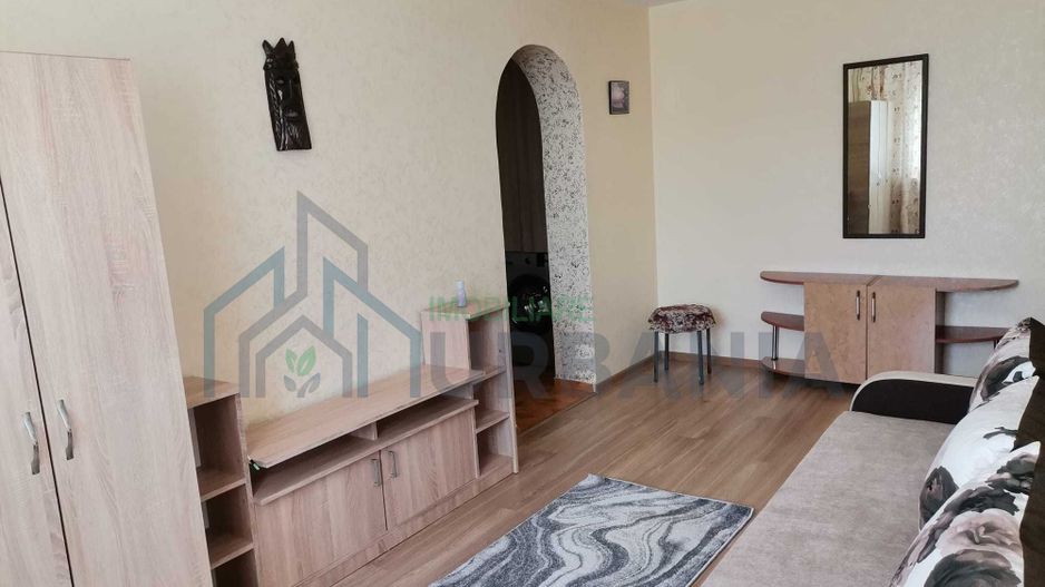 Apartament 2 camere, semidecomandat, Podu Roș, etaj 3/4 - Poză 2