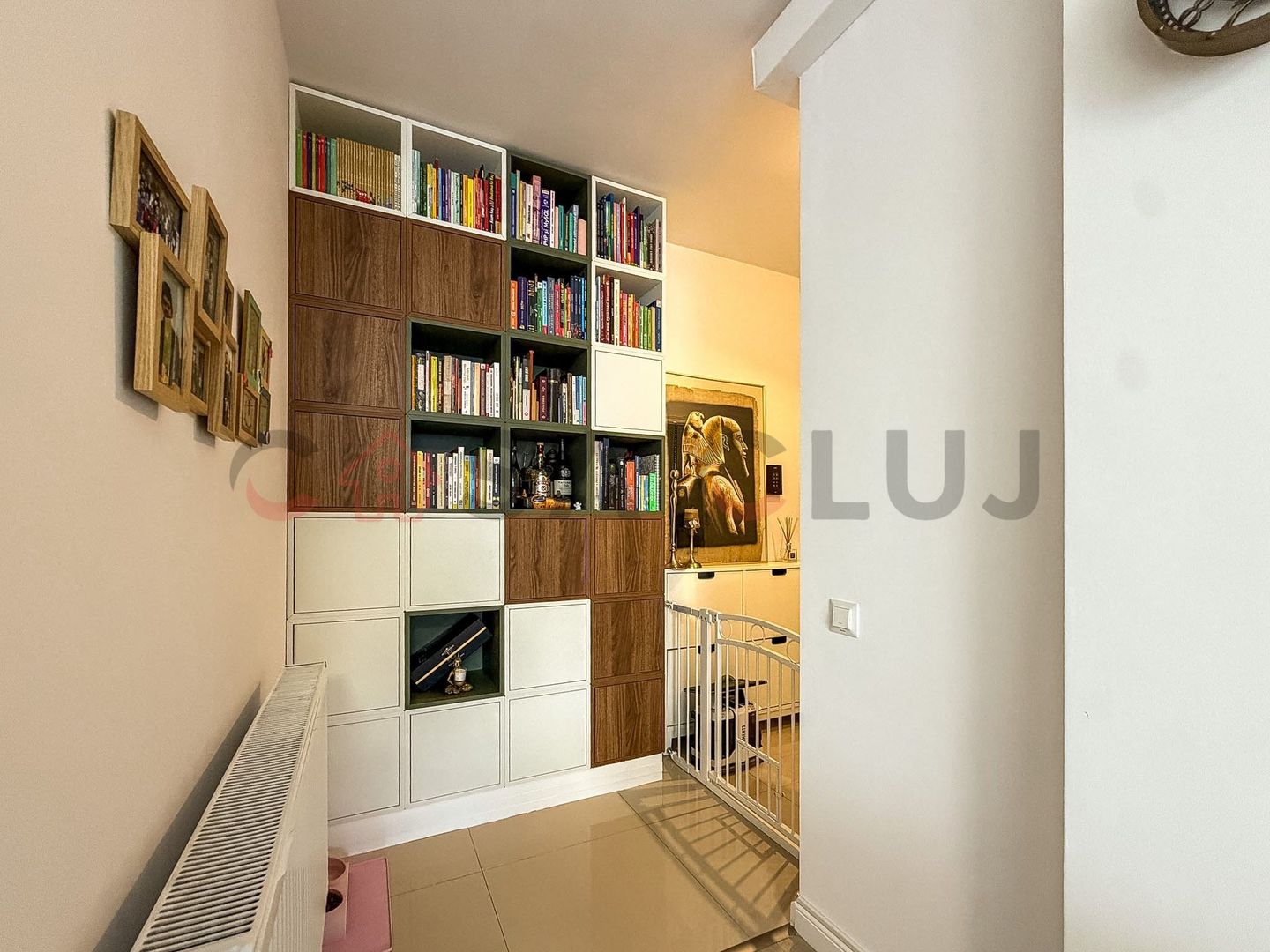 Apartament cu 2 dormitoare + living cu bucatarie open space - Poză 10