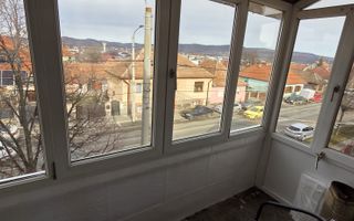 Apartament cu 2 cam si balcon-  Etaj 2, pretabil investitie - Poză 10