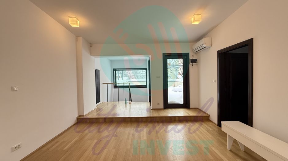 CASA ART-DECO CONSOLIDATA in 2011 cu gradina de 160 mp - Poză 20