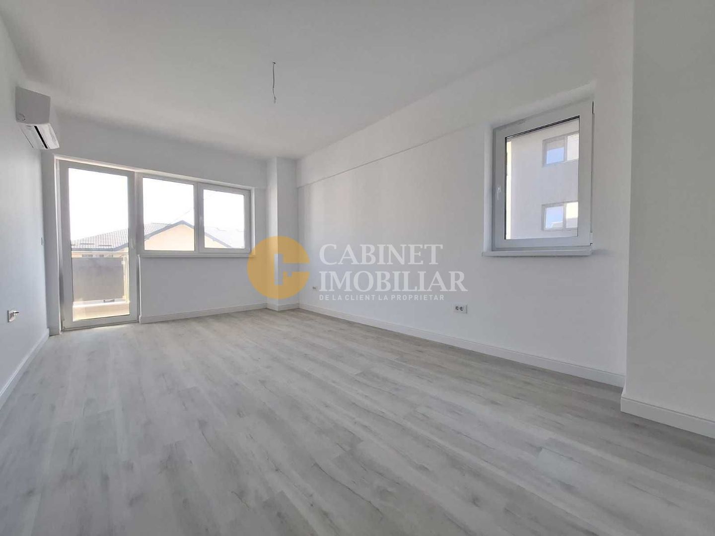 Apartament 2CD-Platou Galata -57 mp -Intabulat+ loc de parcare subteran - Poză 5