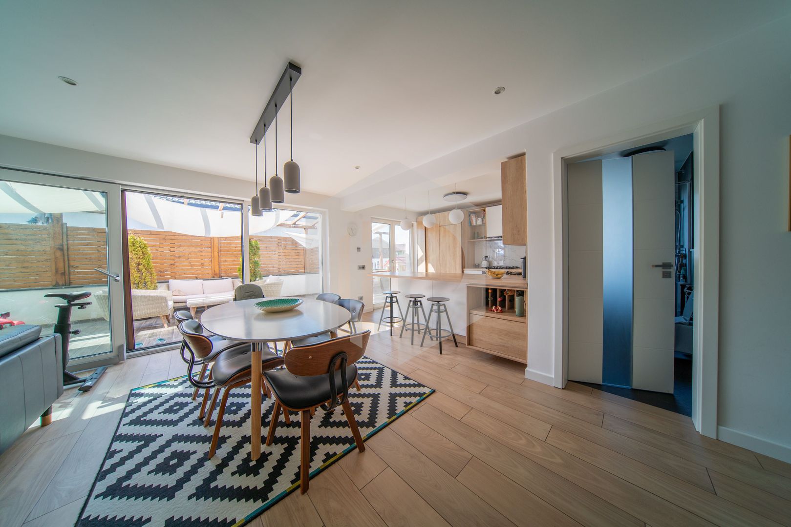 Ocazie unica - Penthouse superb de 109 mp Cart Arhitecților - Poză 1