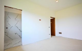 Casa personalizabila,pe un singur nivel,  pod mansardabil,pozitie cu liniste - Poză 4