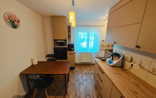 Apartament 4 camere decomandat, etaj 2, zona Steaua. - Poză 6