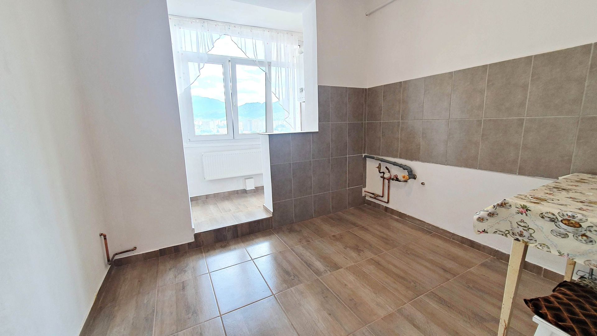 Gemenii, apartament 2 camere,confort 1, priveliste deosebita,liber - Poză 5