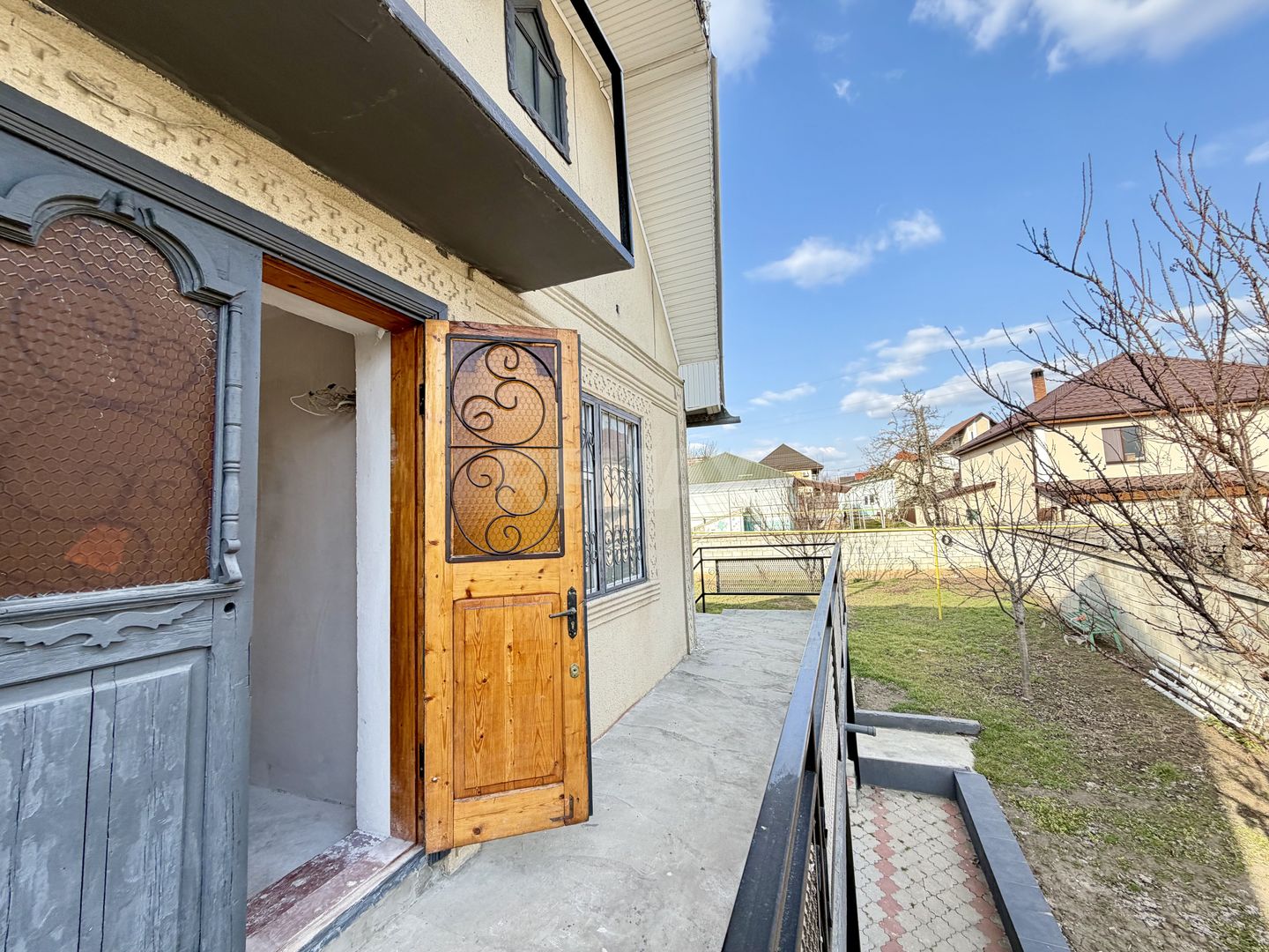 Casa în or.Ialoveni centru - Poză 6