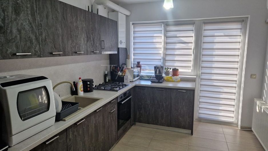 Apartament 2 camere cu parcare inclusă, zonă liniștită – Florești. - Poză 1