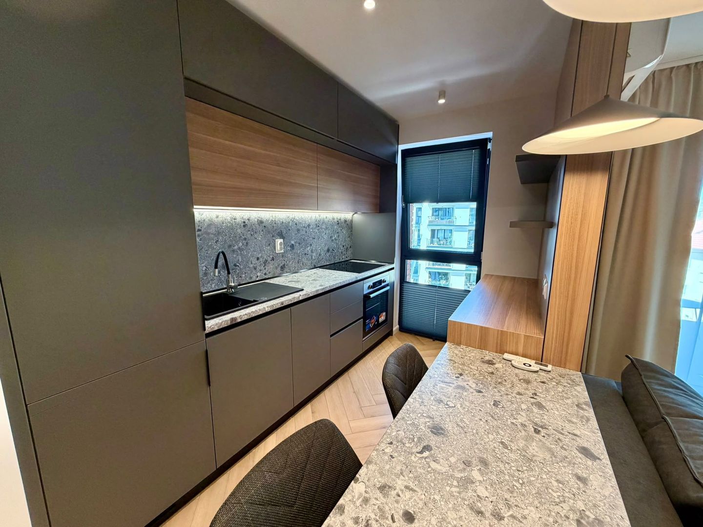 Apartament 2 camere ULTRAFINISAT 50 mp - Parcare subterana - Prima închiriere - Poză 4