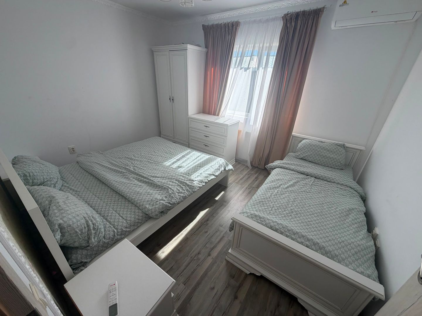 CASA INDIVIDUALA- DOMNESTI, CENTRALA PROPRIE, MOBILAT/UTILAT, COMIS 0% - Poză 3